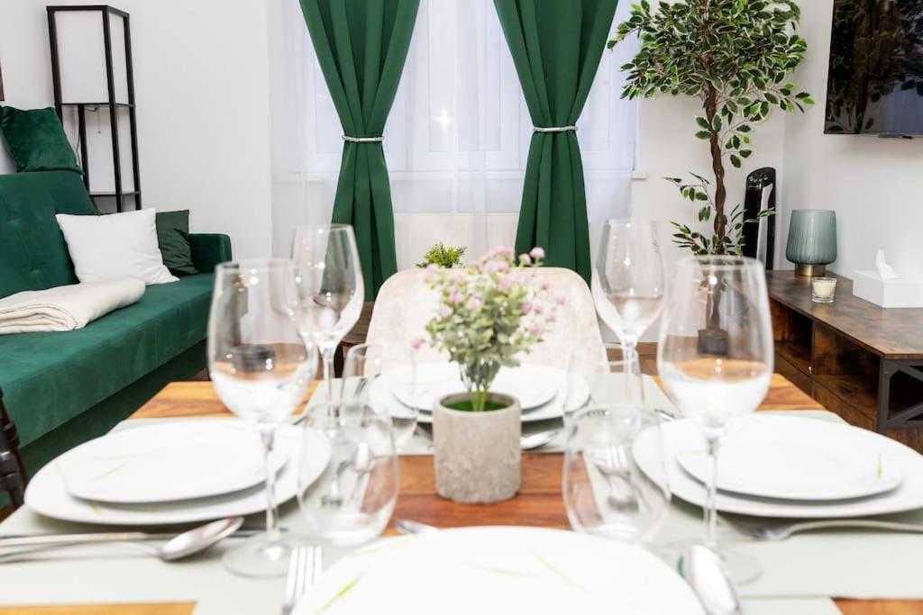 City Apartment Top Location, Quiet And Cozy Ideal To Relax Or Work فيينا المظهر الخارجي الصورة