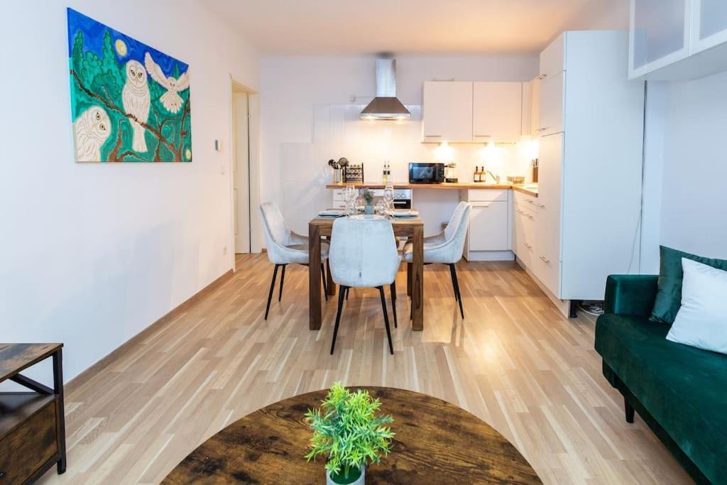 City Apartment Top Location, Quiet And Cozy Ideal To Relax Or Work فيينا المظهر الخارجي الصورة